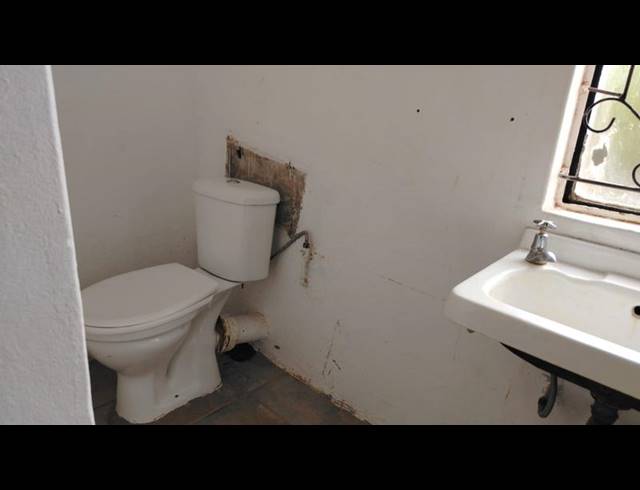 3 BEDROOM PROPERTY TO RENT IN LEBOWAKGOMO UNIT A